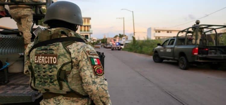 Comando armado ataca a militares en una sindicatura de Culiacán