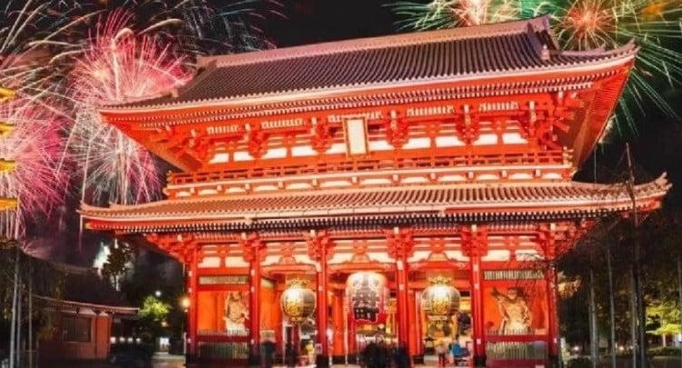 Tokio cancela celebraciones de Año Nuevo para frenar turismo masivo