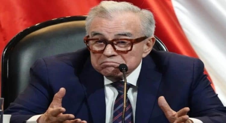 Rocha insiste que en Sinaloa se vive perfectamente bien, pese a ola de violencia en la entidad