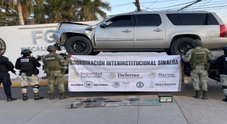 Aseguran camioneta blindada con ametralladora FN minimi