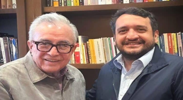 Rocha Moya se reúne con Andrés Manuel López Beltrán en Sinaloa