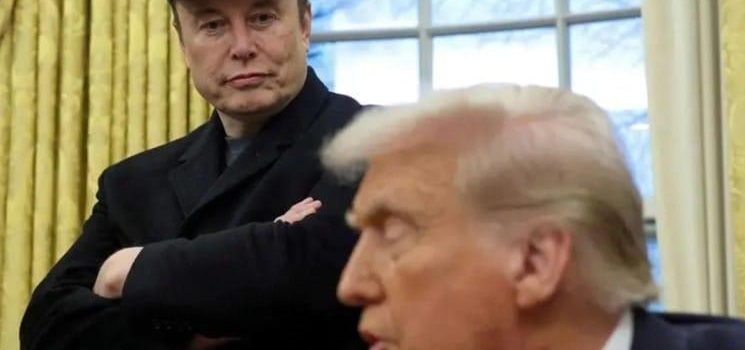 Trump pide a Musk ser más «más agresivo» en los recortes del Gobierno