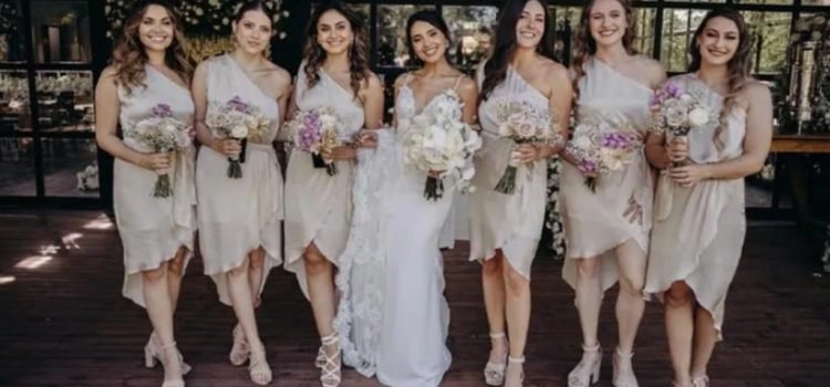 Novia eligió los vestidos más “horribles” para sus damas de honor Novia eligió los vestidos más “horribles” para sus damas de honor