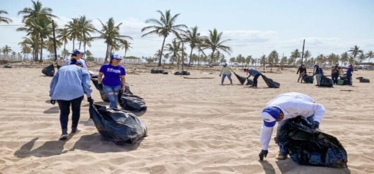 Sinaloa participa en la Campaña Nacional de Limpieza y Conservación de Playas y Costas
