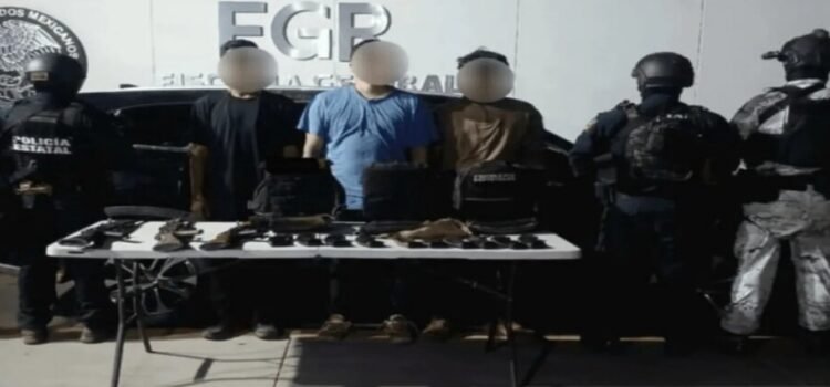 Detienen a 3 con armas y artefactos explosivos Detienen a 3 con armas y artefactos explosivos