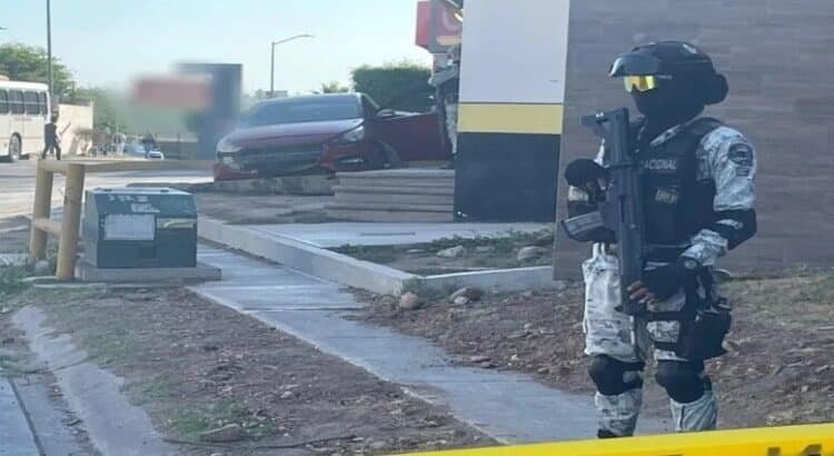 Pierde la vida mujer herida por bala perdida en ataque armado en Stanza