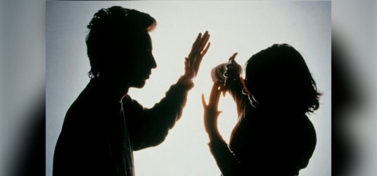 Violencia familiar supera 1,300 denuncias en Sinaloa en 2025 Violencia familiar supera 1,300 denuncias en Sinaloa en 2025