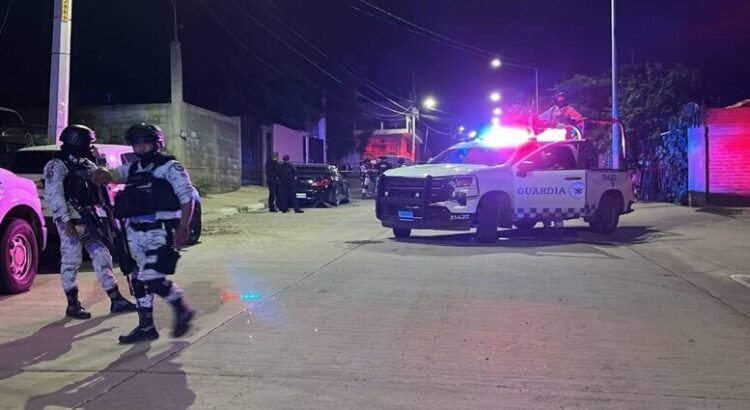 Ultiman a hombre en muletas en Lomas del Magisterio