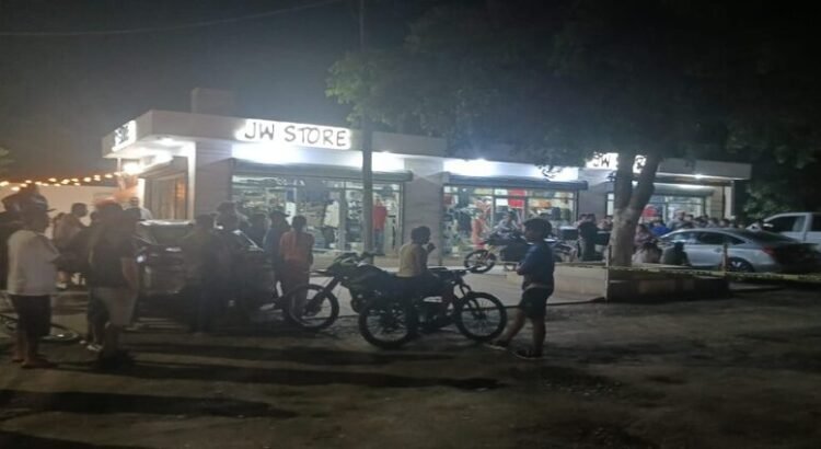 Victiman a un hombre en estacionamiento de Culiacán