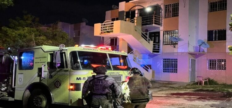 Se incendia departamento del fraccionamiento Alturas del Sur