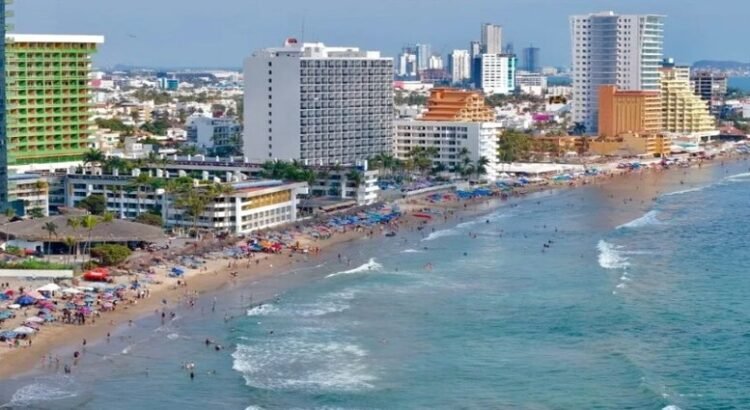Rocha Moya celebra que tres municipios de Sinaloa quedan fuera de alerta de Estados Unidos