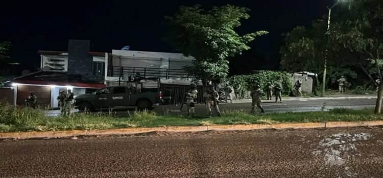 Muere militar durante balacera en la colonia Los Huizaches