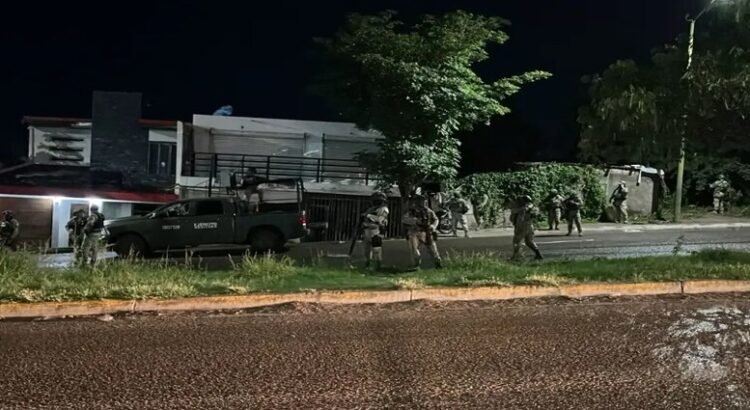 Muere militar durante balacera en la colonia Los Huizaches