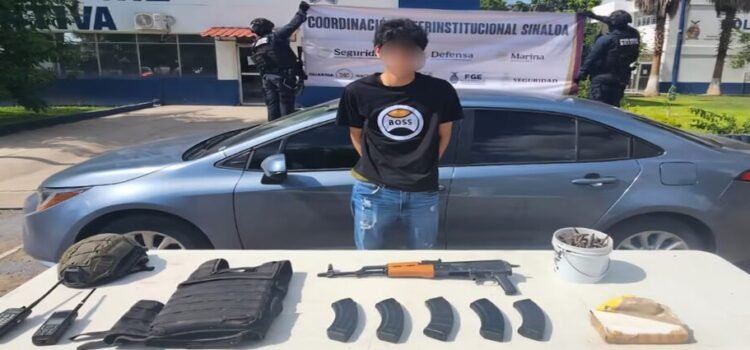 Detienen a dos con armas de fuego en diferentes hechos