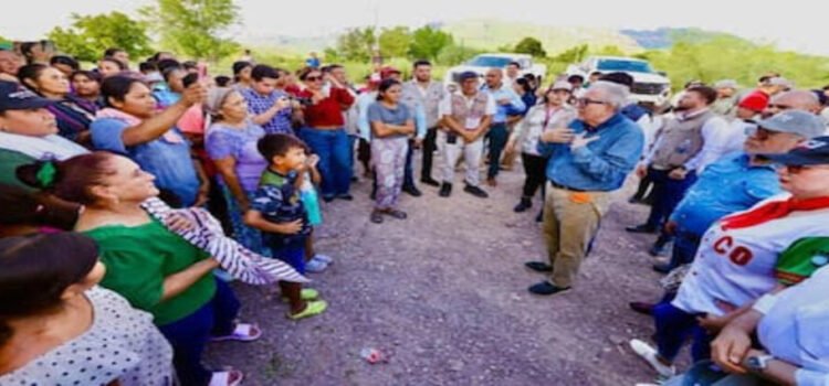 Familias afectadas por inundaciones reciben apoyos