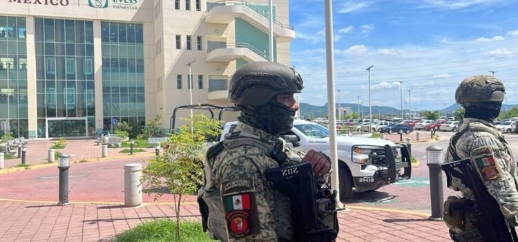 Detienen a falsa enfermera en el Hospital General de Culiacán