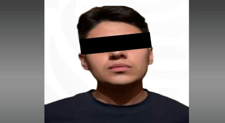 Capturan al Chuki, presunto piloto aviador de la célula delictiva de Sinaloa Capturan al Chuki, presunto piloto aviador de la célula delictiva de Sinaloa