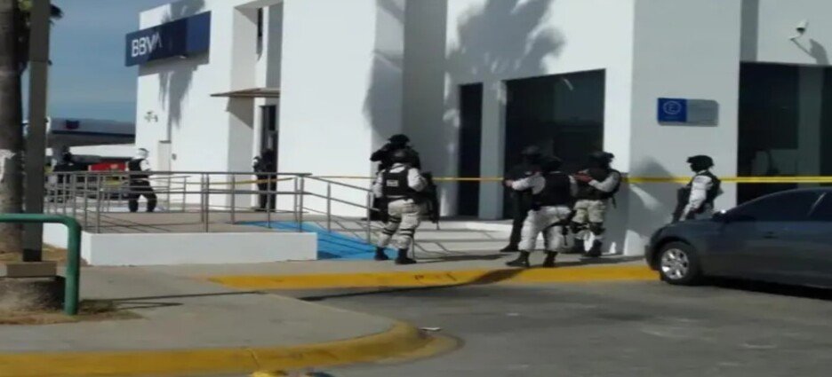 Dictan más de 50 años a hermanos por asaltos bancarios y homicidio en Culiacán