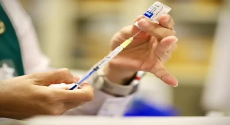 Secretaría de Salud de Sinaloa arranca campaña de vacunación invernal 2025-2026