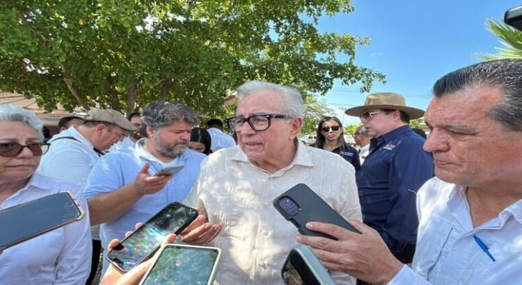 Rocha Moya pide a productores de maíz tener paciencia